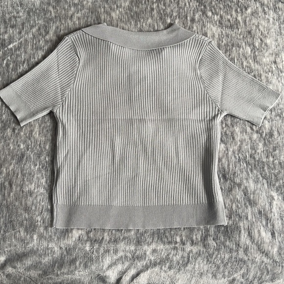 Short Sleeve Ribbed Top - Picture 3 of 3